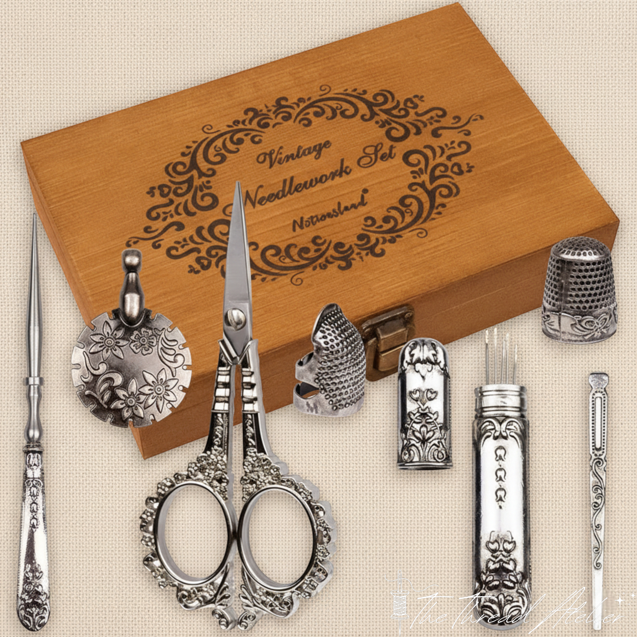 Retro sewing box in the silver finish